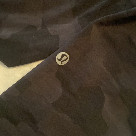 Lululemon Camo Fast and free king size 6 - Picture 2 of 2